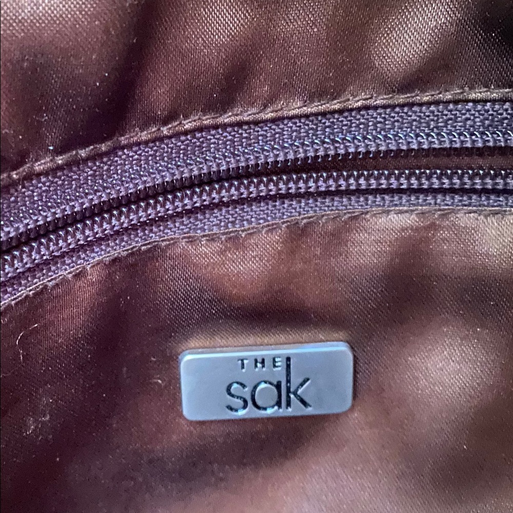 The Sak crochet handbag in chocolate. - Picture 4 of 4